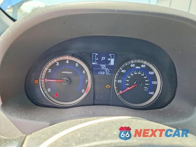 Zdjęcie 9 z 13 samochodu: 2017 HYUNDAI ACCENT SE VIN:KMHCT4AE1HU168199 - miniatura