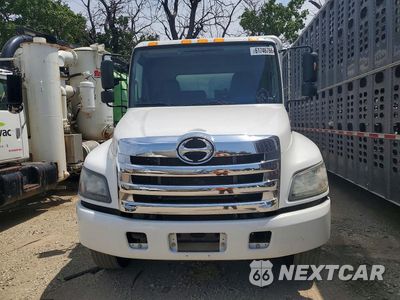 Piąte zdjęcie samochodu w środku: 2020 HINO 338 BOX TRUCK VIN:5PVNV8JV5L4S59841 - miniatura