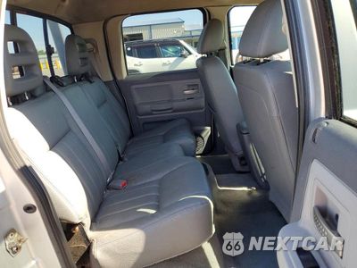 Zdjęcie 10 z 12 samochodu: 2005 DODGE DAKOTA QUAD LARAMIE VIN:1D7HW58N85S200317 - miniatura