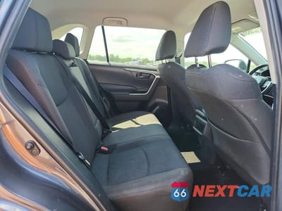 Zdjęcie 11 z 13 samochodu: 2020 TOYOTA RAV4 LE VIN:2T3G1RFV0LW121548 - miniatura