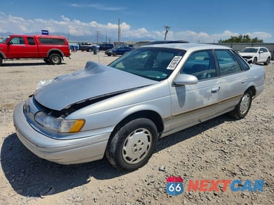 1995 FORD TAURUS GL/SE 1FALP5244SG323943 - główne zdjęcie licytacji z USA - miniatura
