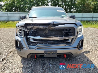 Piąte zdjęcie samochodu w środku: 2021 GMC SIERRA K1500 AT4 VIN:1GTU9EET1MZ174104 - miniatura