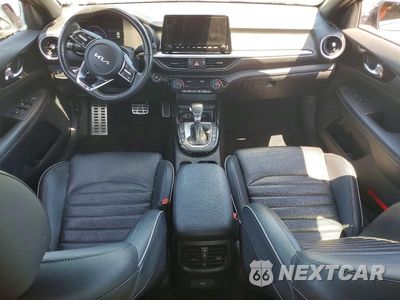 Zdjęcie 8 z 12 samochodu: 2024 KIA FORTE GT LINE VIN:3KPF54AD6RE774858 - miniatura