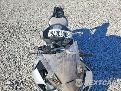 Piąte zdjęcie samochodu w środku: 2026 CF MOTO 675SS VIN:LCEPEVLP4T6000770 - miniatura
