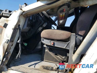 Zdjęcie 8 z 12 samochodu: 2024 MACK MD VIN:1M2MDBAA7RS013141 - miniatura