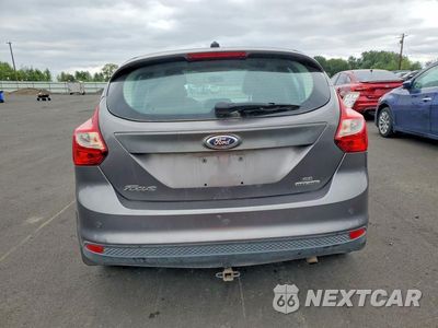 Zdjęcie 6 z 12 samochodu: 2014 FORD FOCUS SE VIN:1FADP3K20EL290409 - miniatura