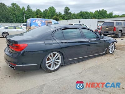 Trzecie zdjęcie samochodu z tyłu: 2018 BMW 750 XI VIN:WBA7F2C54JG424075 - miniatura