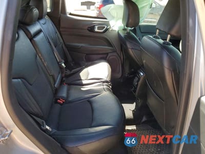 Zdjęcie 11 z 13 samochodu: 2026 JEEP COMPASS LATITUDE VIN:3C4NJDBN7TT201145 - miniatura