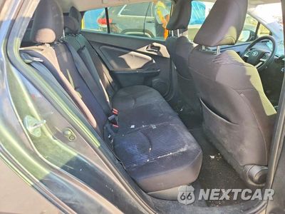 Zdjęcie 10 z 12 samochodu: 2018 TOYOTA PRIUS TWO ECO VIN:JTDKARFU6J3068050 - miniatura