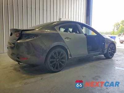 Trzecie zdjęcie samochodu z tyłu: 2025 MAZDA 3 SELECT SPORT VIN:3MZBPABM5SM456096 - miniatura