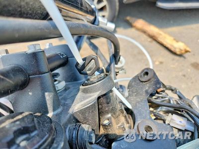 Zdjęcie 8 z 9 samochodu: 2023 KAWASAKI KLX300 E VIN:ML5LXBE11PDA25821 - miniatura
