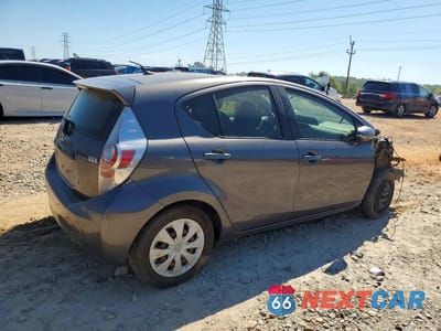 Trzecie zdjęcie samochodu z tyłu: 2013 TOYOTA PRIUS C ONE VIN:JTDKDTB38D1540010 - miniatura