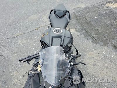 Piąte zdjęcie samochodu w środku: 2025 KAWASAKI ZX1002 L VIN:JKBZXVL11SA019566 - miniatura