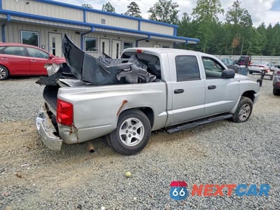 Trzecie zdjęcie samochodu z tyłu: 2006 DODGE DAKOTA QUAD SLT VIN:1D7HE48N26S624025 - miniatura