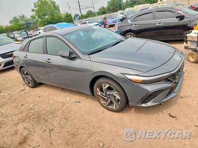 Czwarte zdjęcie samochodu z boku: 2025 HYUNDAI ELANTRA SEL SPORT VIN:KMHLM4DG9SU890778 - miniatura