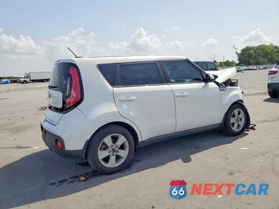 Trzecie zdjęcie samochodu z tyłu: 2018 KIA SOUL BASE VIN:KNDJN2A22J7574352 - miniatura