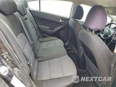 Zdjęcie 10 z 12 samochodu: 2016 KIA FORTE LX VIN:KNAFX4A62G5455748 - miniatura