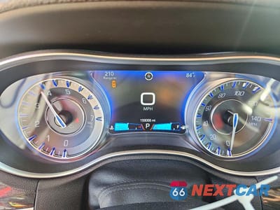 Zdjęcie 9 z 13 samochodu: 2017 CHRYSLER 300 LIMITED VIN:2C3CCARG9HH534281 - miniatura