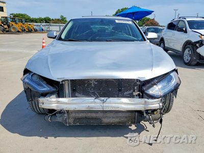 Piąte zdjęcie samochodu w środku: 2013 AUDI A4 PREMIUM VIN:WAUBFAFL0DA162089 - miniatura