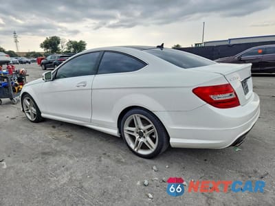 Drugie zdjęcie samochodu z przodu: 2013 MERCEDES-BENZ C 250 VIN:WDDGJ4HB6DF990105 - miniatura