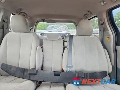 Zdjęcie 10 z 13 samochodu: 2013 TOYOTA SIENNA LE VIN:5TDKK3DC2DS295811 - miniatura