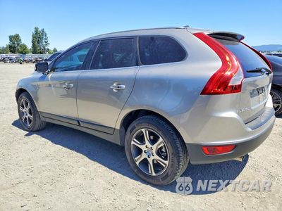 Drugie zdjęcie samochodu z przodu: 2013 VOLVO XC60 T6 VIN:YV4902DZ4D2389406 - miniatura