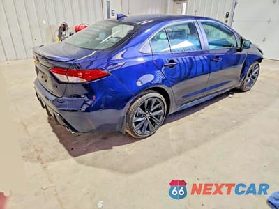 Trzecie zdjęcie samochodu z tyłu: 2025 TOYOTA COROLLA SE VIN:5YFS4MCEXSP232397 - miniatura