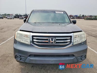 Piąte zdjęcie samochodu w środku: 2013 HONDA PILOT LX VIN:5FNYF4H22DB029778 - miniatura