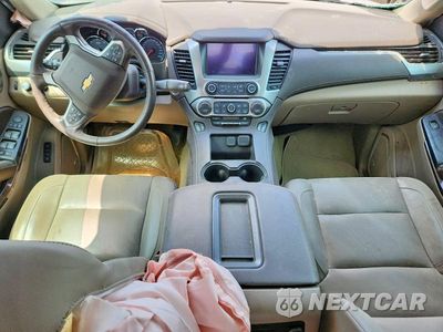 Zdjęcie 8 z 12 samochodu: 2018 CHEVROLET TAHOE K1500 LT VIN:1GNSKBKC0JR191560 - miniatura