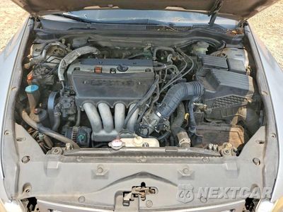 Zdjęcie 11 z 13 samochodu: 2003 HONDA ACCORD EX VIN:JHMCM566X3C059715 - miniatura
