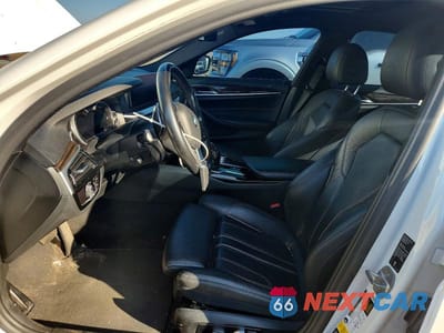 Zdjęcie 7 z 12 samochodu: 2019 BMW 530 XI VIN:WBAJA7C57KWW48093 - miniatura