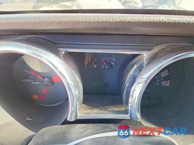 Zdjęcie 9 z 12 samochodu: 2005 FORD MUSTANG VIN:1ZVFT84N255237246 - miniatura