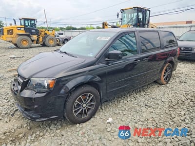 2015 DODGE GRAND CARAVAN SE 2C4RDGBG2FR684840 - główne zdjęcie licytacji z USA - miniatura
