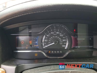 Zdjęcie 9 z 12 samochodu: 2015 LINCOLN MKS VIN:1LNHL9EK9FG604764 - miniatura