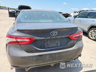 Zdjęcie 6 z 12 samochodu: 2018 TOYOTA CAMRY SE VIN:4T1B11HK3JU066100 - miniatura