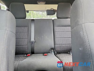 Zdjęcie 10 z 13 samochodu: 2013 JEEP WRANGLER UNLIMITED RUBICON VIN:1C4BJWFG3DL512854 - miniatura