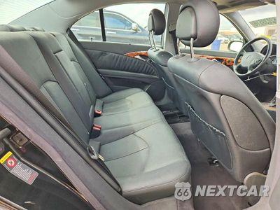 Zdjęcie 10 z 13 samochodu: 2005 MERCEDES-BENZ E 500 4MATIC VIN:WDBUF83J35X167999 - miniatura
