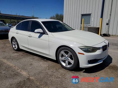 Czwarte zdjęcie samochodu z boku: 2013 BMW 328 I VIN:WBA3A5C53DF602759 - miniatura