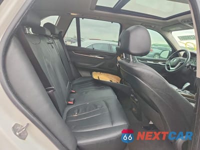 Zdjęcie 10 z 12 samochodu: 2015 BMW X5 XDRIVE35I VIN:5UXKR0C5XF0P11458 - miniatura