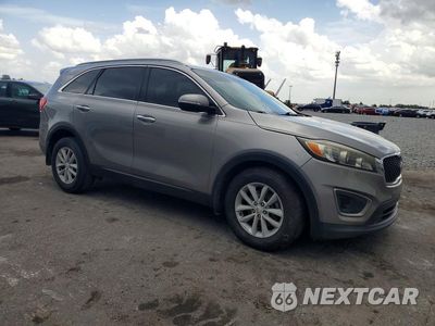 Czwarte zdjęcie samochodu z boku: 2016 KIA SORENTO LX VIN:5XYPG4A35GG064551 - miniatura