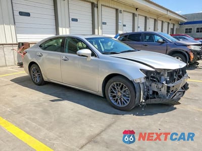 Czwarte zdjęcie samochodu z boku: 2018 LEXUS ES 350 VIN:58ABK1GG2JU116813 - miniatura