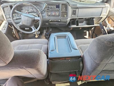 Zdjęcie 8 z 12 samochodu: 2002 CHEVROLET SILVERADO C1500 VIN:2GCEC19V821216624 - miniatura