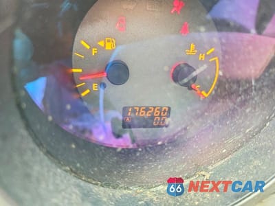 Zdjęcie 9 z 13 samochodu: 2004 NISSAN MAXIMA 3.5 SE VIN:1N4BA41E54C883286 - miniatura