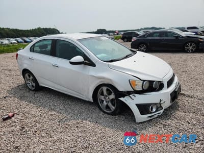 Czwarte zdjęcie samochodu z boku: 2012 CHEVROLET SONIC LTZ VIN:1G1JE5SH3C4154911 - miniatura