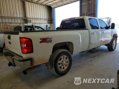 Trzecie zdjęcie samochodu z tyłu: 2014 CHEVROLET SILVERADO K3500 LTZ VIN:1GC4K1C81EF121787 - miniatura