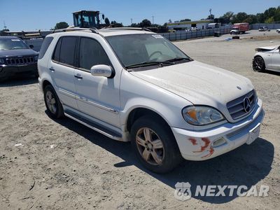 Czwarte zdjęcie samochodu z boku: 2005 MERCEDES-BENZ ML 350 VIN:4JGAB57E05A534805 - miniatura