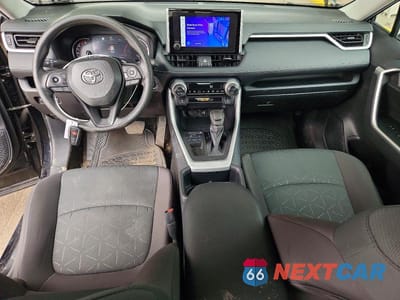 Zdjęcie 8 z 13 samochodu: 2024 TOYOTA RAV4 XLE VIN:2T3W1RFV2RC261588 - miniatura