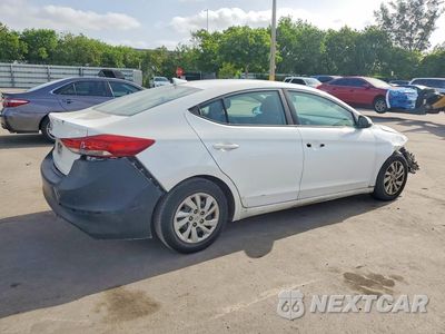 Trzecie zdjęcie samochodu z tyłu: 2017 HYUNDAI ELANTRA SE VIN:5NPD74LF0HH060914 - miniatura