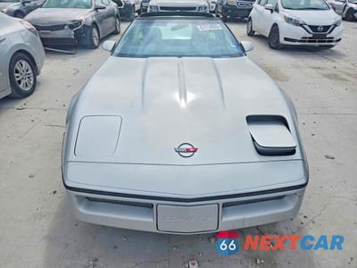 Piąte zdjęcie samochodu w środku: 1985 CHEVROLET CORVETTE VIN:1G1YY0781F5132759 - miniatura