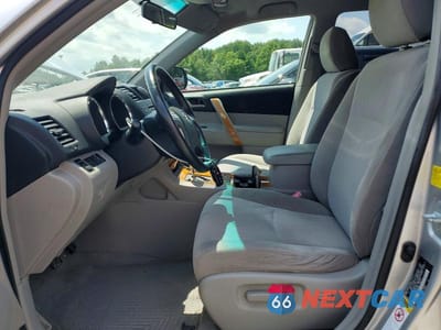 Zdjęcie 7 z 13 samochodu: 2010 TOYOTA HIGHLANDER HYBRID VIN:JTEBW3EH5A2047582 - miniatura